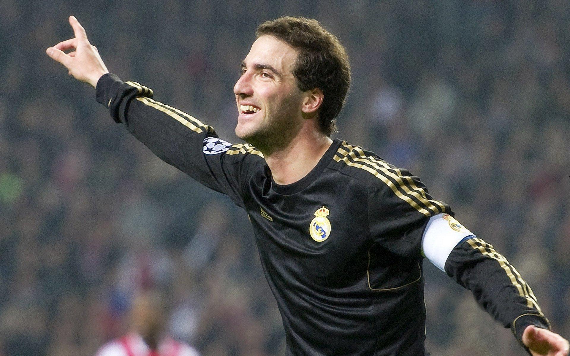 【早报】疯狂阿森纳！豪掷2.2亿签球员！