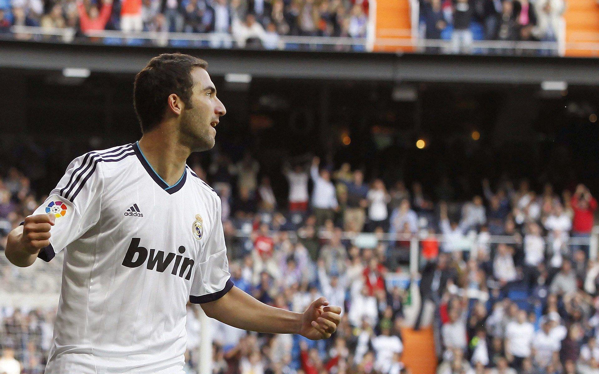 NBA情报站，安东尼重返纽约引爆麦迪逊 湖人太阳巅峰对决暗藏玄机